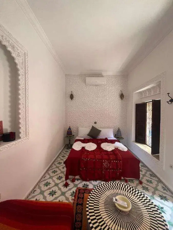 Riad Naya