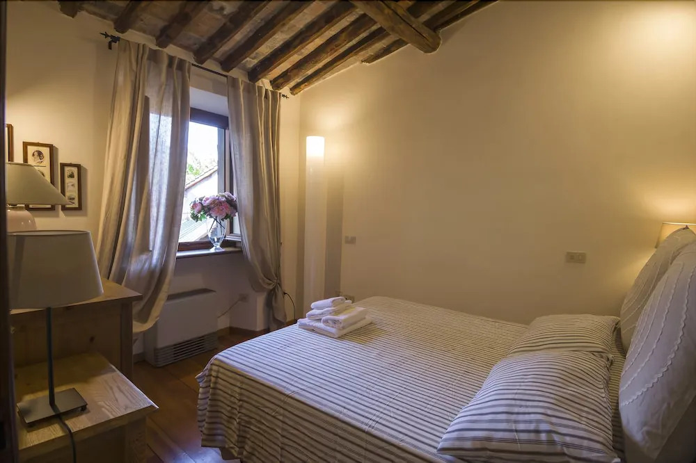 Ortensia by Vacation in Lucca