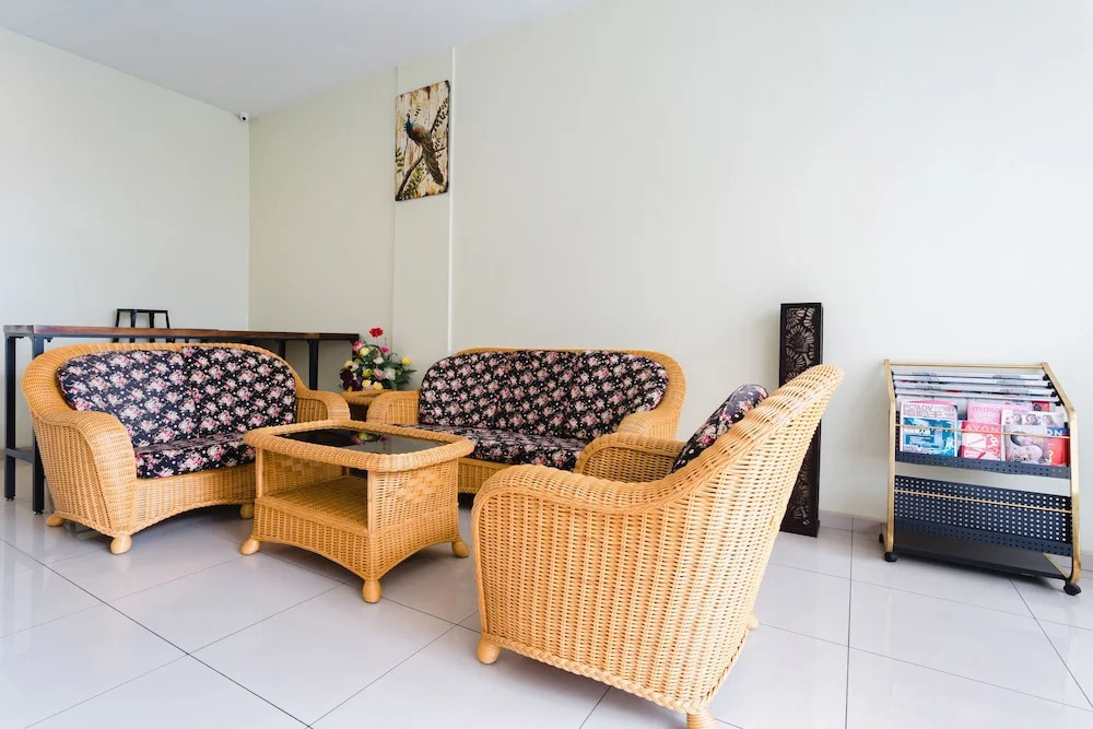 Oyo 90153 U Stay Hotel