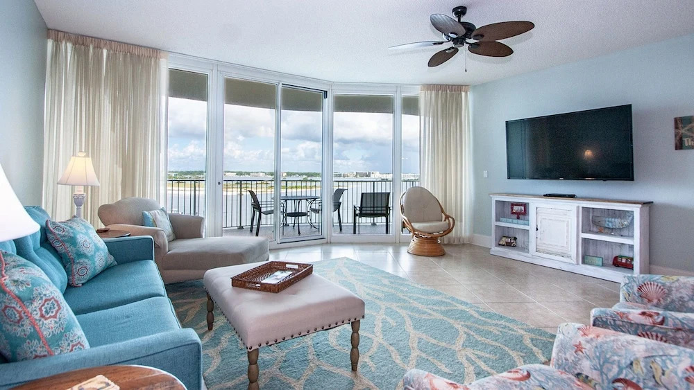 Condo Overlooking the Bay - Unit Crb0503
