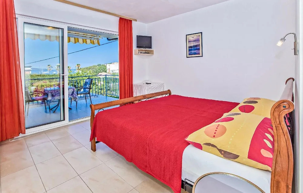 Stunning Apartment in Hvar With 1 Bedrooms and Wifi