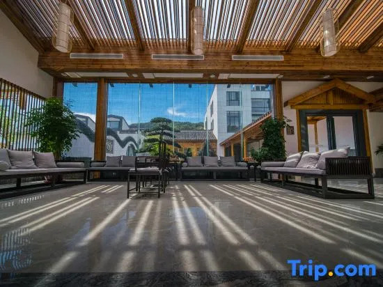 Yun He Ye Bo Hotel (Wuxi Lingshan Grand Buddha Nianhua Bay)