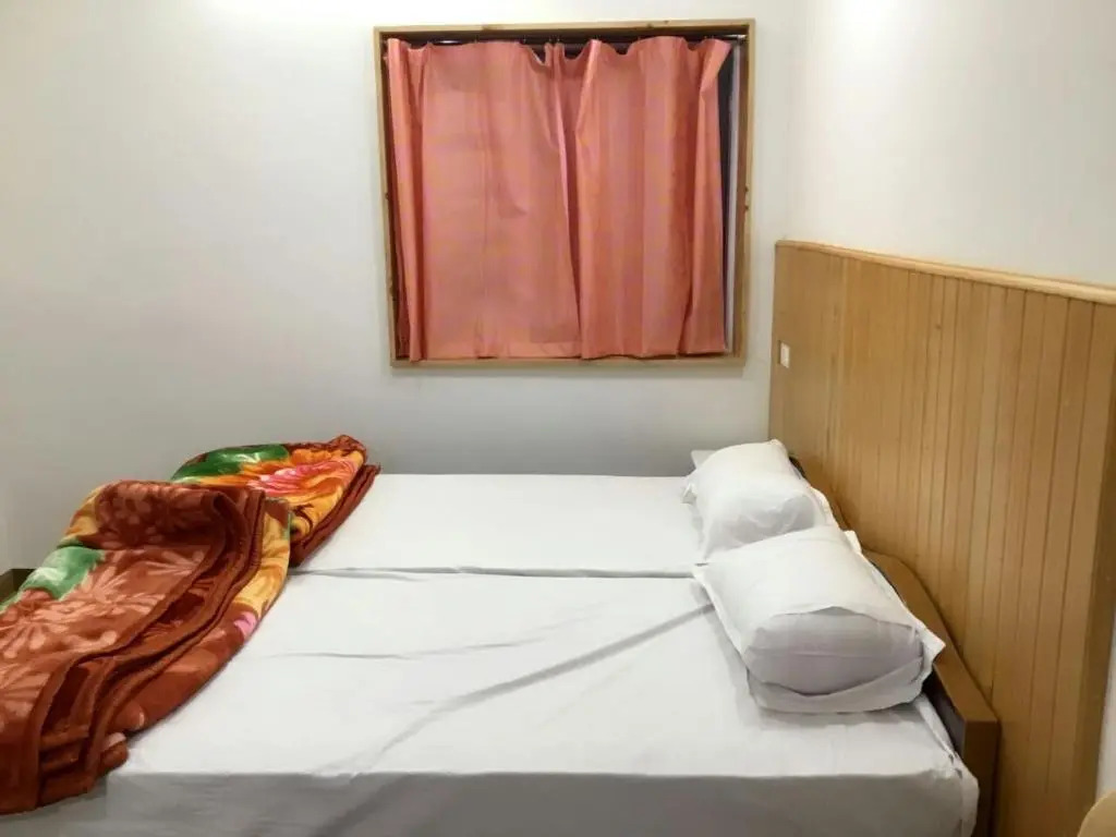 Vignesh holiday inn