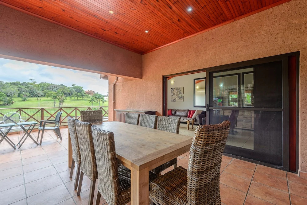 San Lameer Villa Rentals 10431