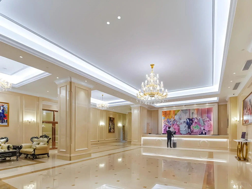 Vienna International Hotel