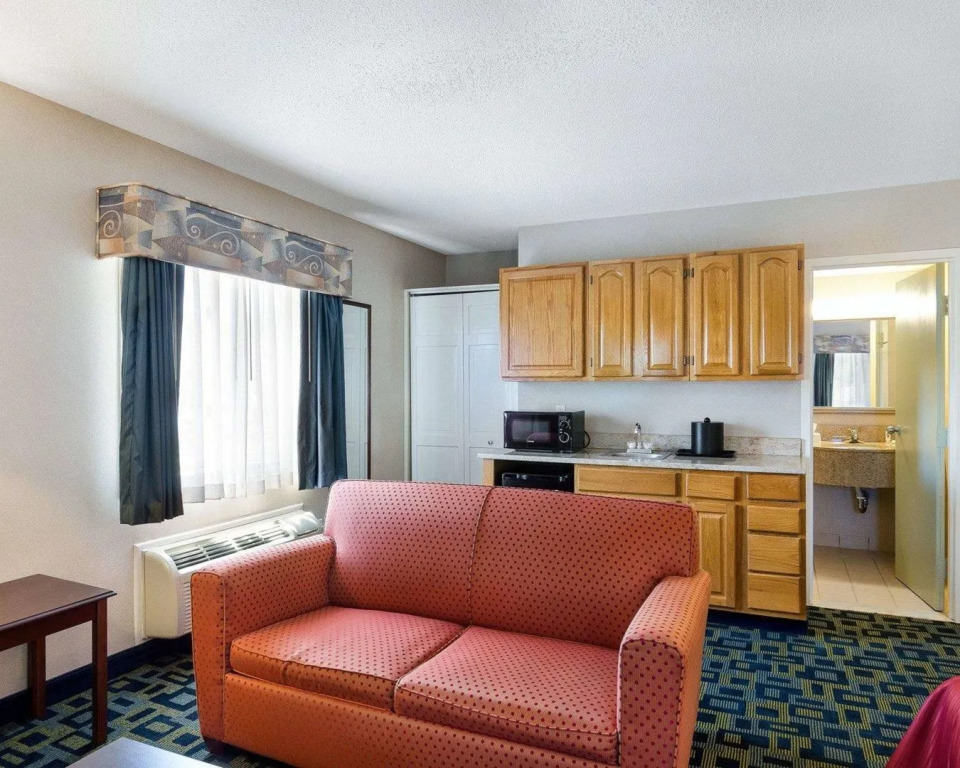 Quality Inn Marlborough (ex. Comfort Inn)