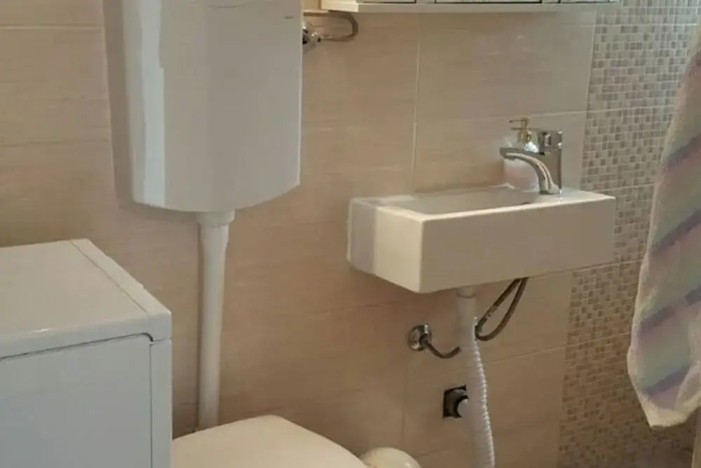 Rooms Milena - Triple Room With External Private Bathroom