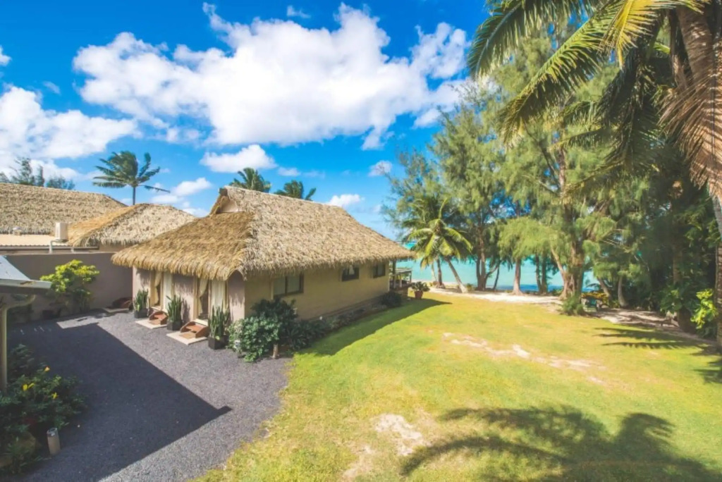 Cook Islands Holiday Villas - Muri Lagoon Beachfront