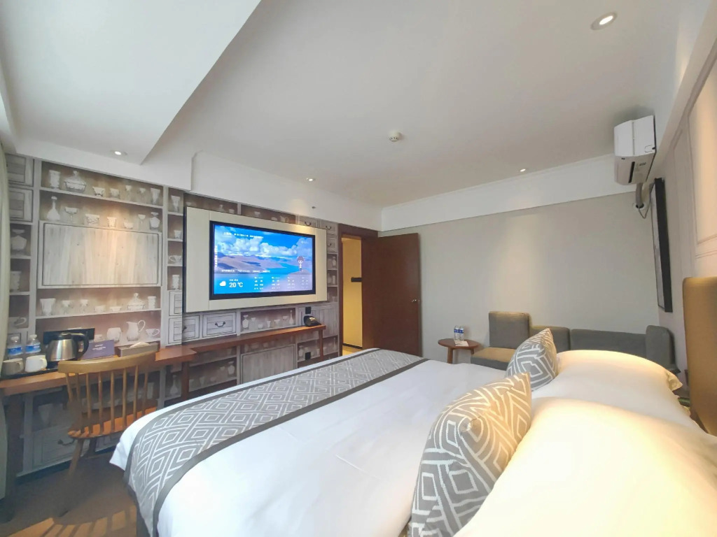 GreenTree Inn ShangHai WuNing Road ZhenPing Road Metro Station Busines