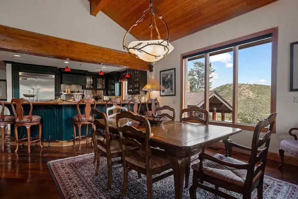 La Maconnerie at Deer Valley Resort - Four Bedroom Condo with Hot Tub #3 4 Condo
