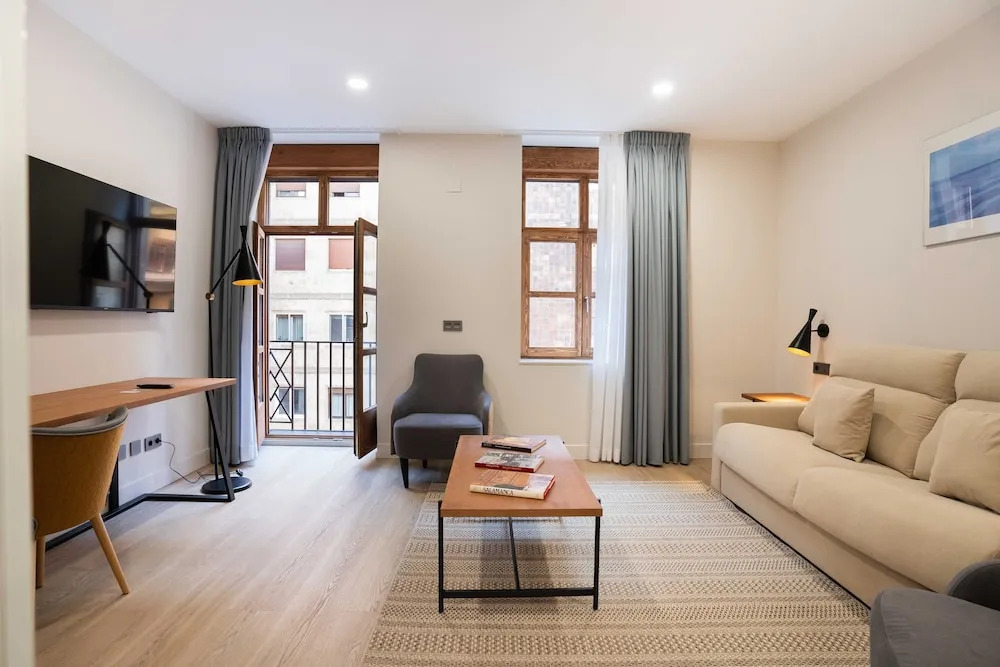 Prisma Suites