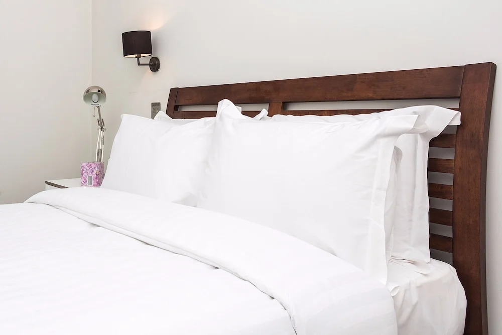 1 Bed Flat, 2 Minutes from Station