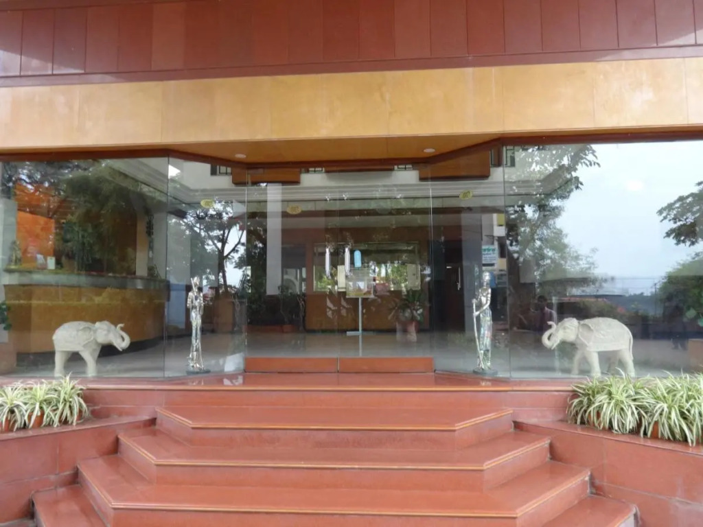 Hotel Maharaja Regency