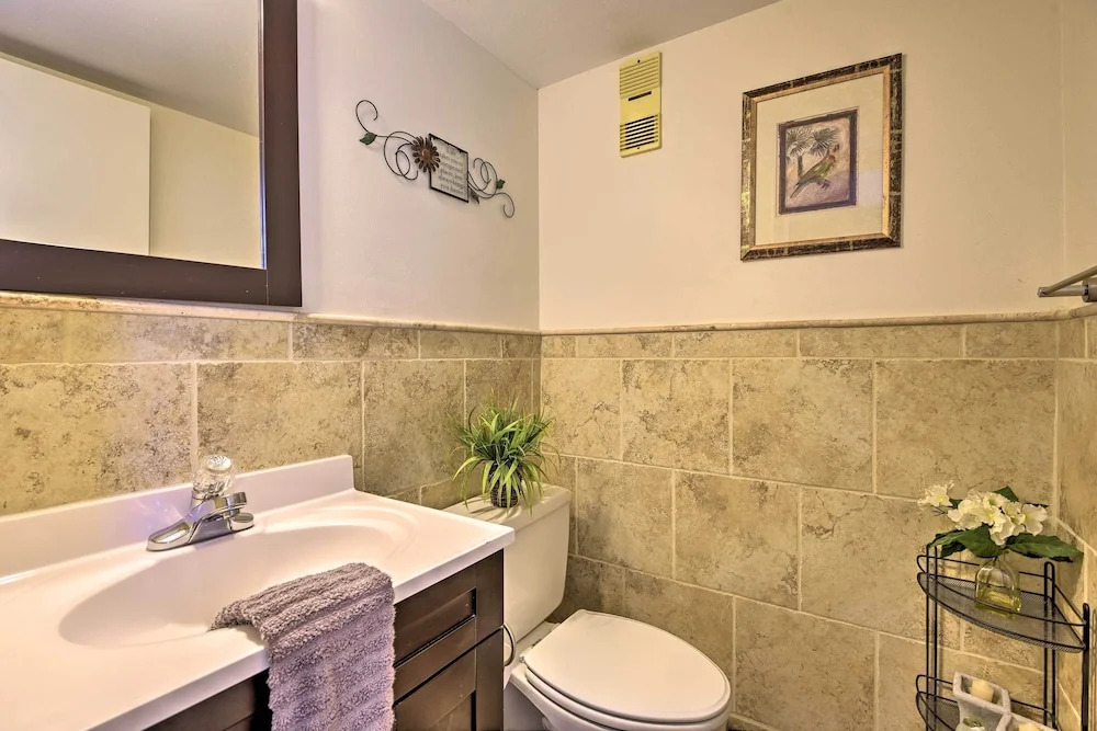 Siesta Key Condo: Resort Amenities, Walk to Beach!