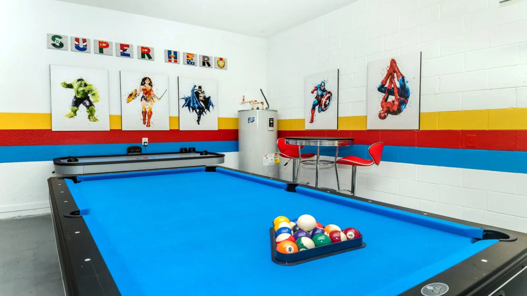 Modern 7BR Villa w Pool greenview close to Disney