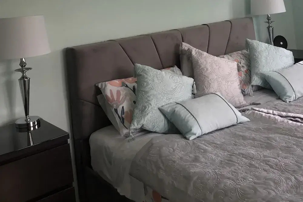 More Than Just a Room Apartment Carlisle / Borders