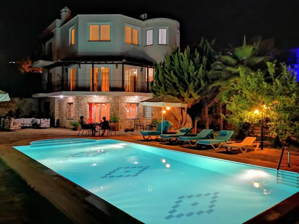 Villa Manolya