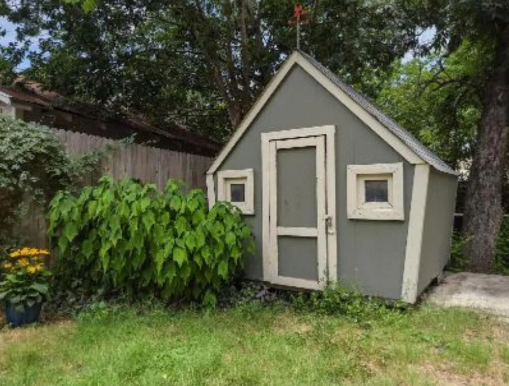 Chic Downtown Farmhouse With Garden and BBQ Grill