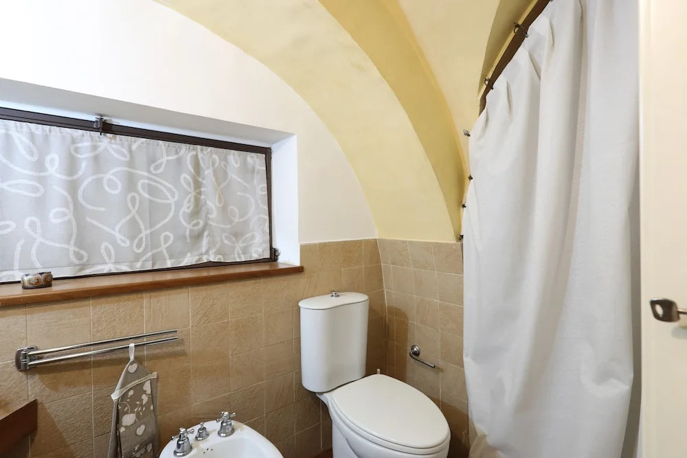Cozy Apartment On 2 Levels In The City Center