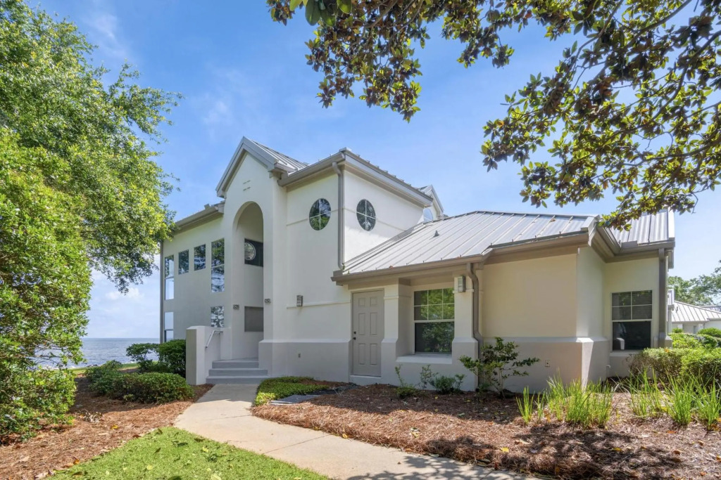 Northshore 960*  - 2BR 2BA