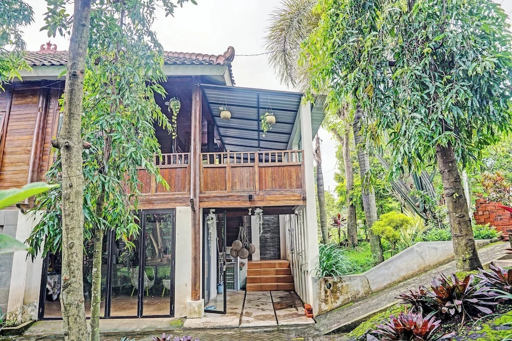 RedDoorz Syariah Near Wisata Durensewu Pandaan