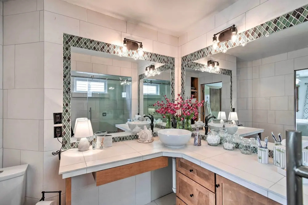 High-end Canal Front Paradise in Kill Devil Hills