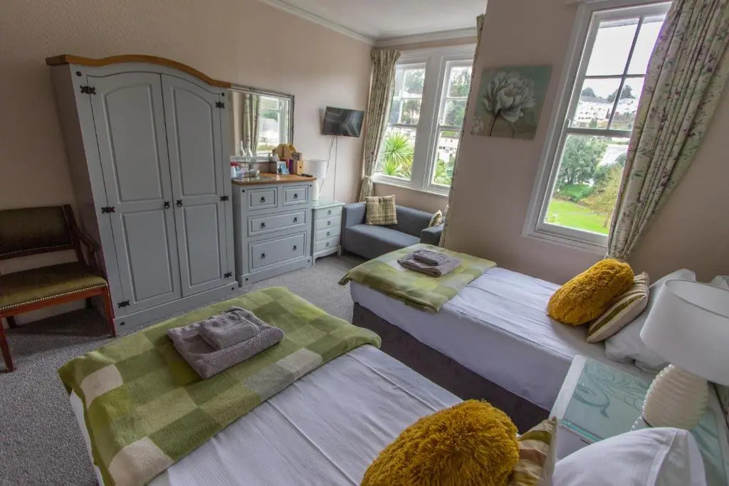 Harbour Heights Guest House