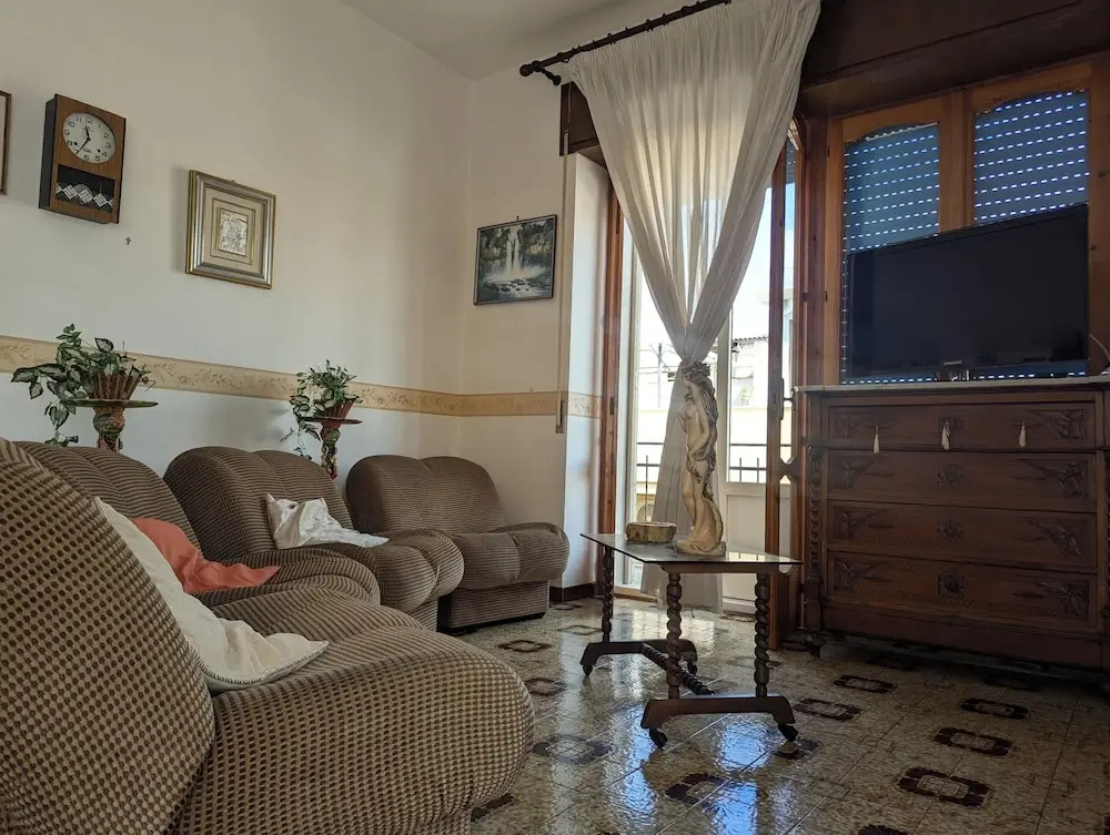 Sicilian Apt in Donnalucata-sleeps 4- 2 Min Beach