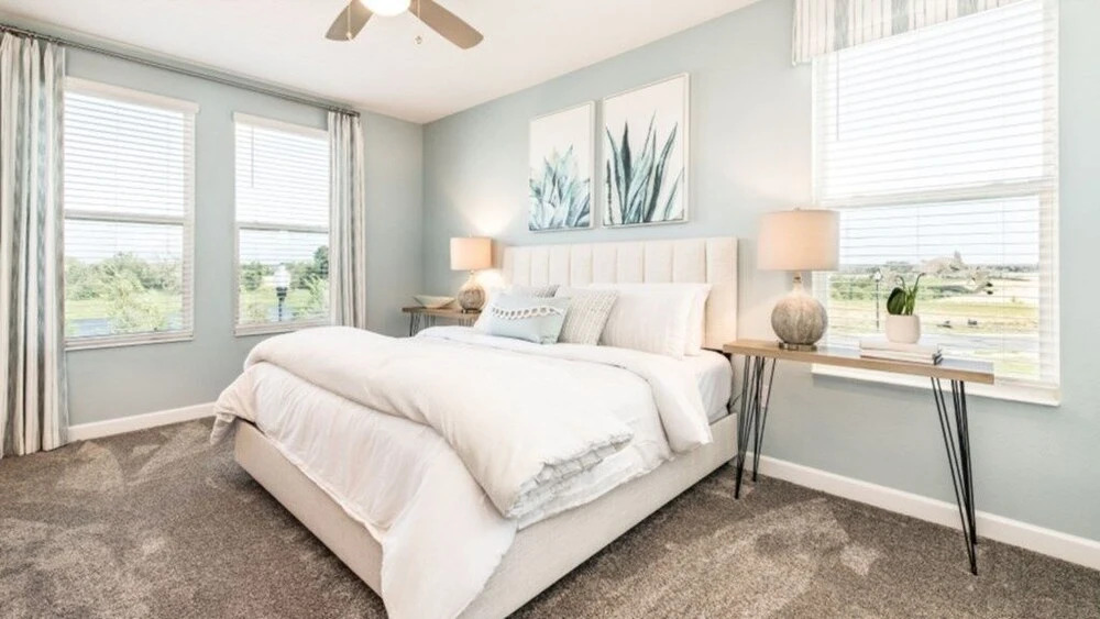 Beautiful 6 Bedroom Pool Home in Storey Lake 6 Villa by Redawning