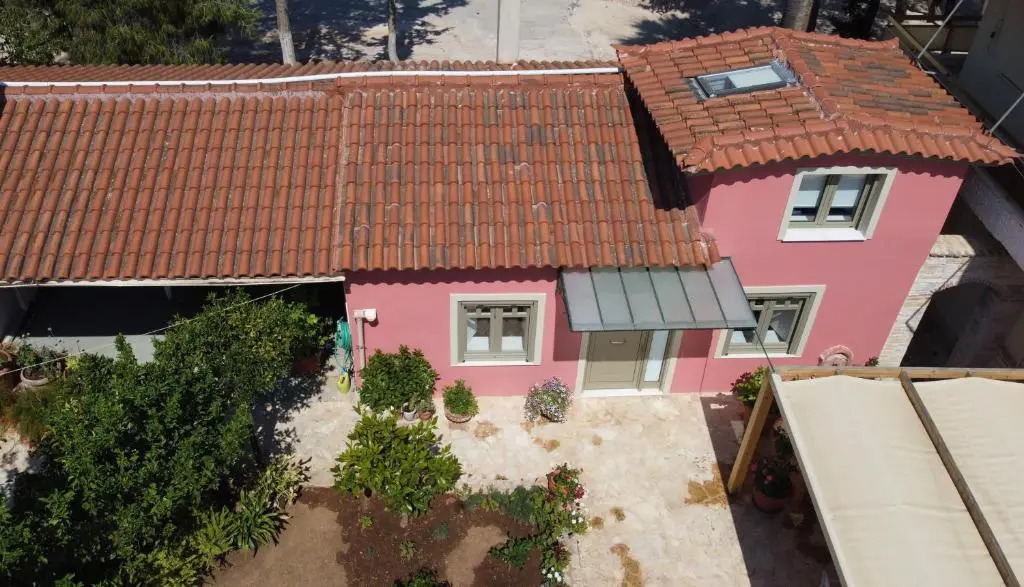 For4 seasons new-home2 near airport