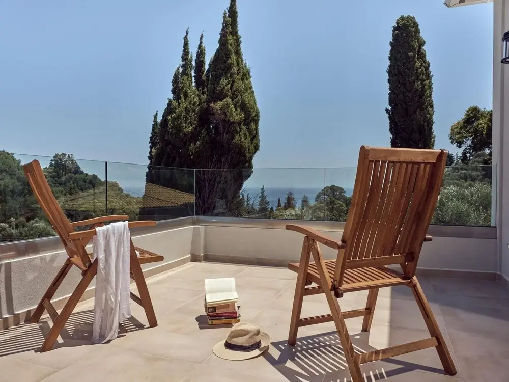 Chris & Jo Villas, Enchanting Escapes, with Heated Pools & SeaViews By ThinkVilla