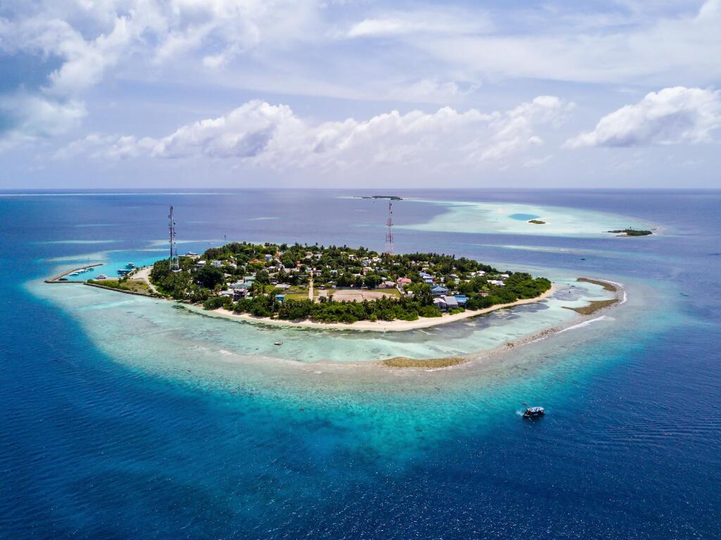 Shallow Lagoon Rasdhoo