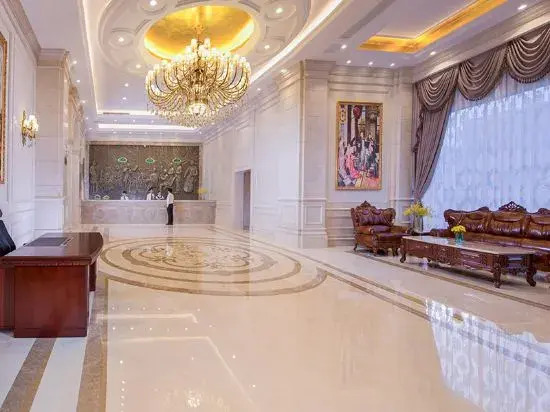 Vienna International Hotel (Guangzhou South Station Qifu New Estate Branch)