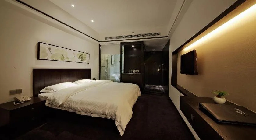 Eden Hotel