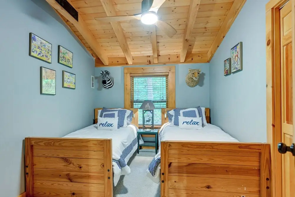 Scenic Blue Ridge Cabin Rental w/ Resort Amenities