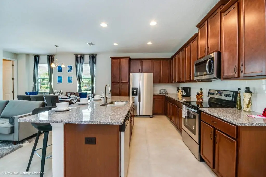 Solara Resort Townhome, 15 minutes from Disney