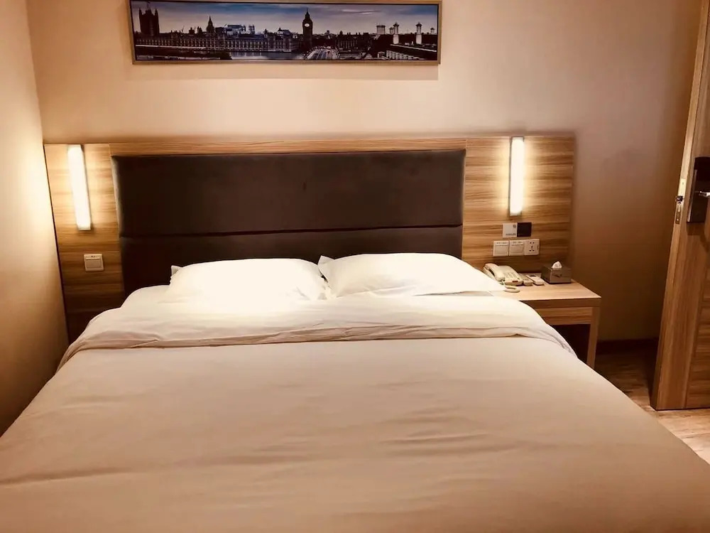 Lemon Bay Hotel (Guilin International Convention and Exhibition Center)