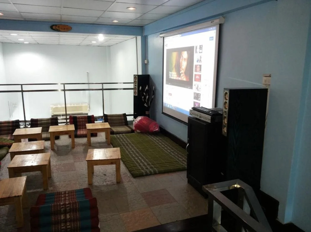 Badaka 99 - Hostel