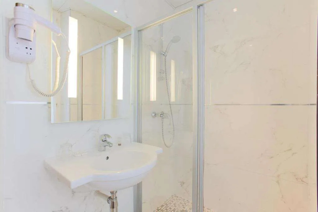 Hotel Bellevue Saint-Lazare
