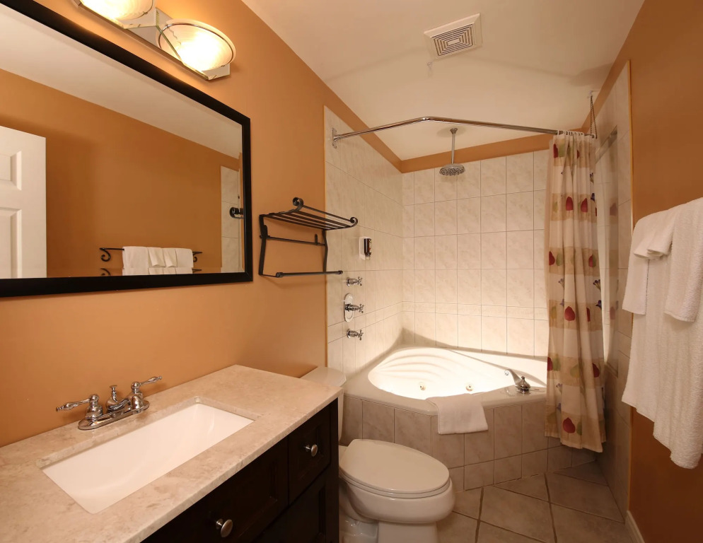 Sir Sam's Inn & Waterspa - Adults Only