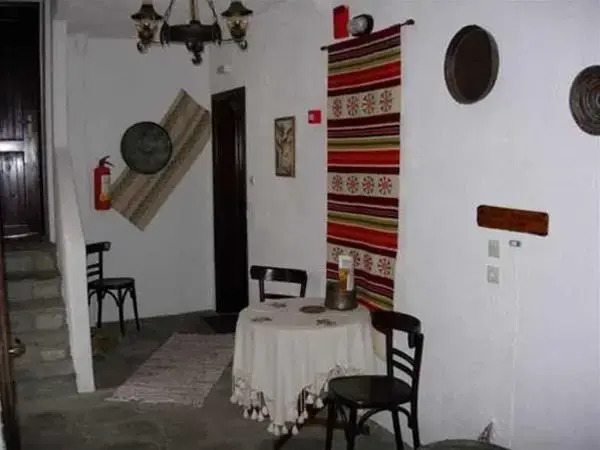Arias House