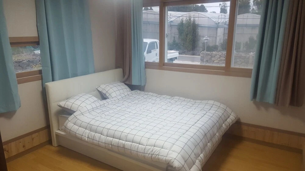 D2 House