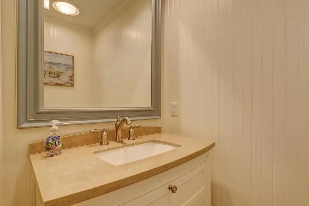 41 Governors Rd 3 BR Home Private Pool