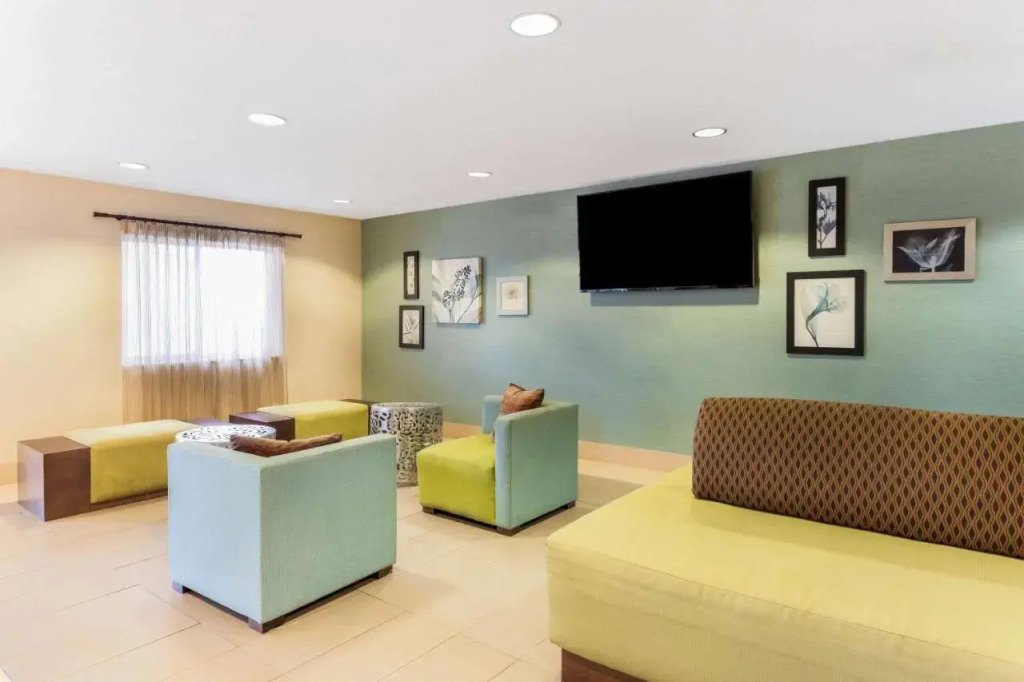 La Quinta Inn & Suites By Wyndham Frankfort