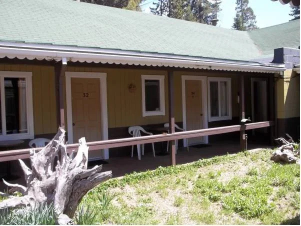 White Chief Mountain Lodge