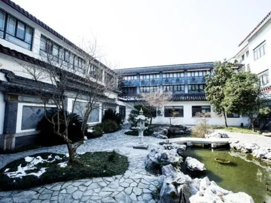 Luyi Resort Hotel