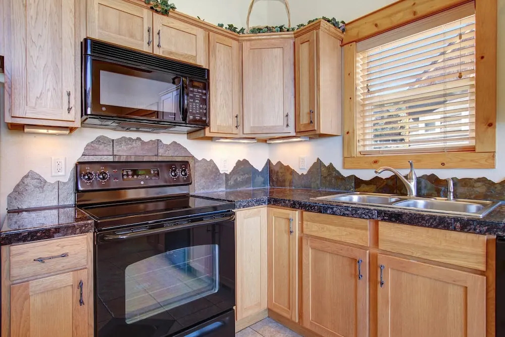 Nisa Mountain 36 2 Bedroom Condo by RedAwning
