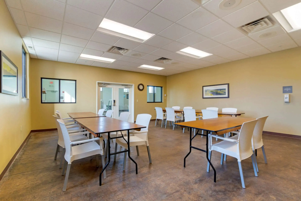 Comfort Inn & Suites Mandan - Bismarck