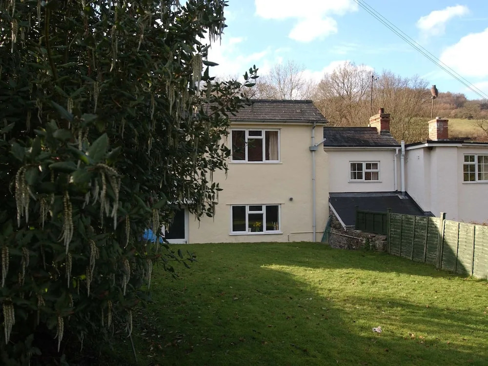 Rural Cottage With Lovely Features Such as a Warm Fireplace, Situated in Aber