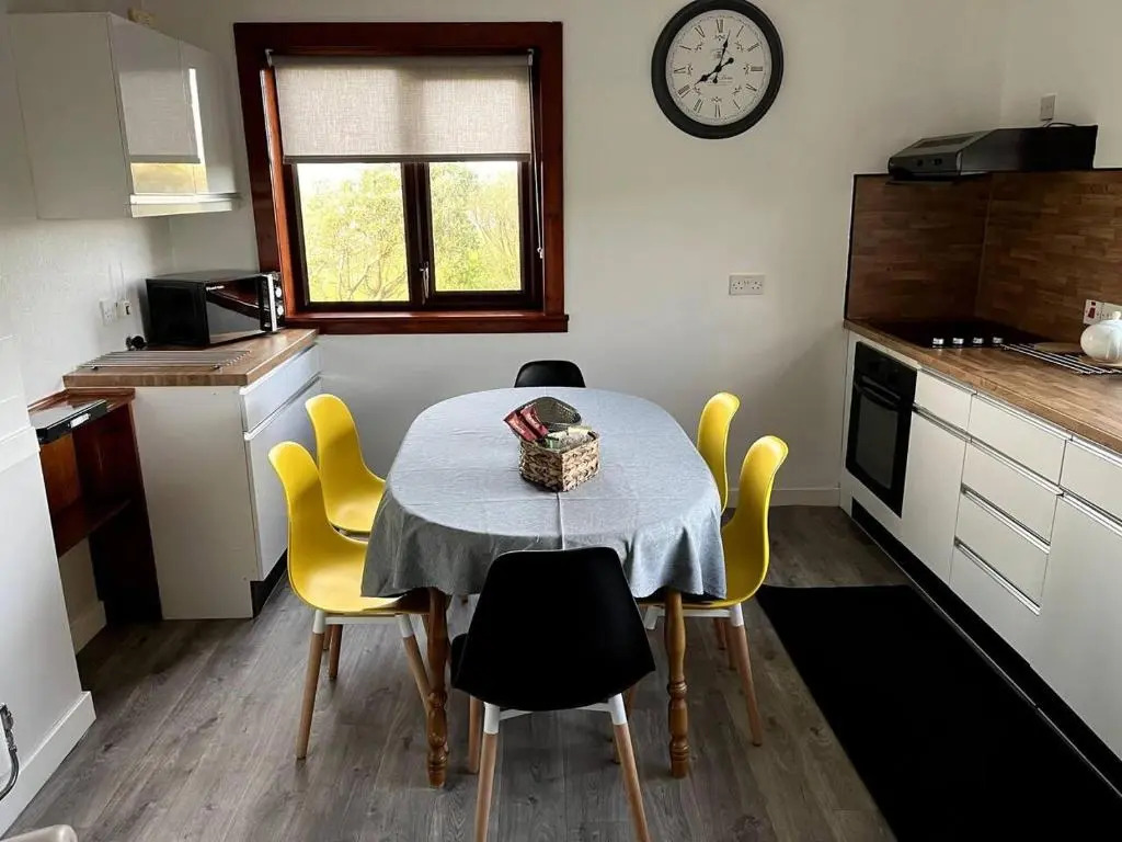 Immaculate 5 Bedroom House Outside Stornoway